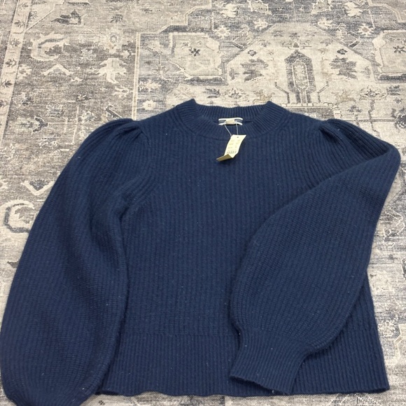 J. Crew Sweater Women’s Navy Cashmere Crew Neck balloon sleeve - Picture 4 of 4